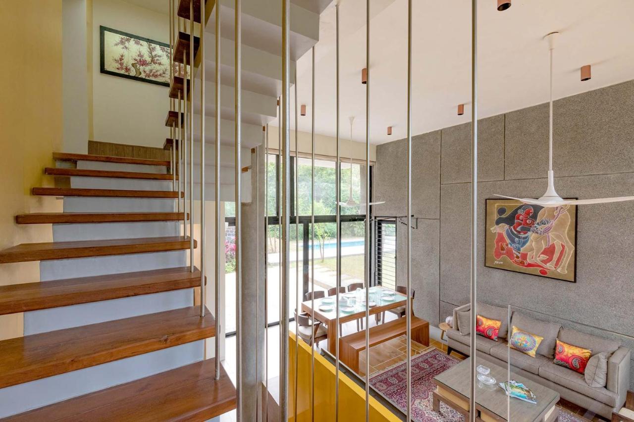 Villa Foresta By Stayvista With Modern Decor, Swimming Pool & Expansive Lawn For A Perfect Escape Lonavala Exterior photo